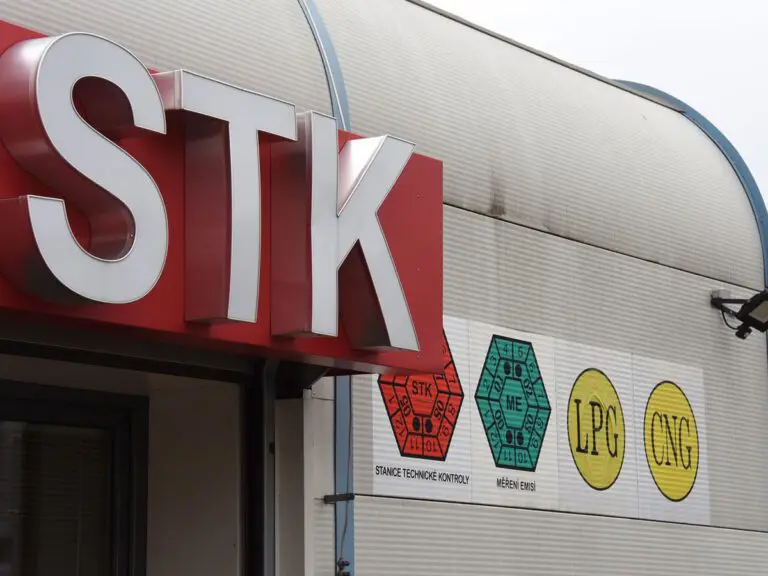 STK Autoservis Praha 6 Řepy a Praha 8 Bohnice Auto Papoušek